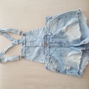 🌻 Girls Denim overalls size small